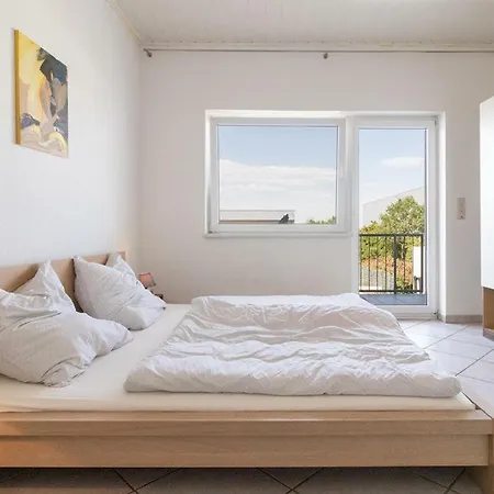 120M2 Monteurswohnung Fuer 8 Personen Mit 2 Schlafzimmer Und 1 Wohnschlafzimmer Apartment