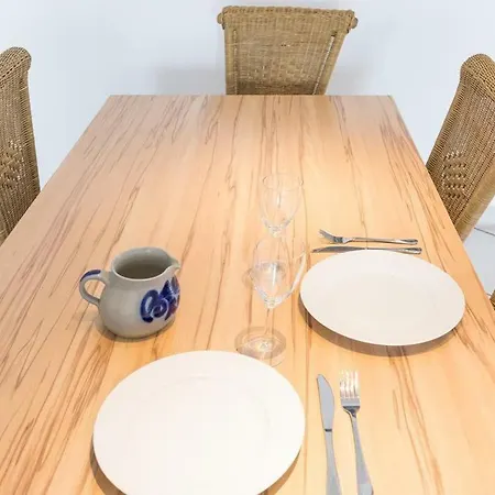 Apartment 120M2 Monteurswohnung Fuer 8 Personen Mit 2 Schlafzimmer Und 1 Wohnschlafzimmer