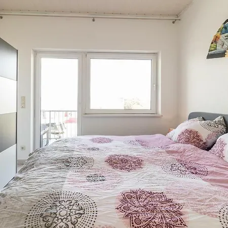 120M2 Monteurswohnung Fuer 8 Personen Mit 2 Schlafzimmer Und 1 Wohnschlafzimmer Apartment